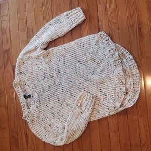 DONATING 2/7 Moon & Madison Sweater